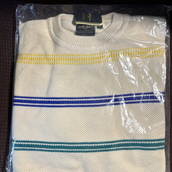 NWT Men's Large Pull Over Sweater. In original package. - Picture 4 of 4